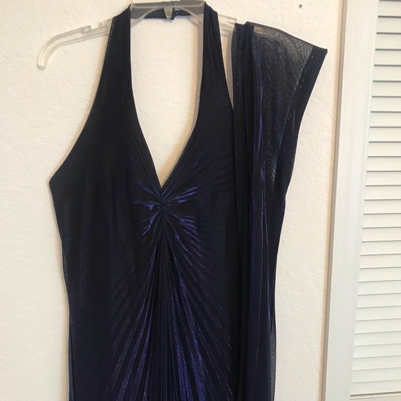 Dress - Picture 5 of 6